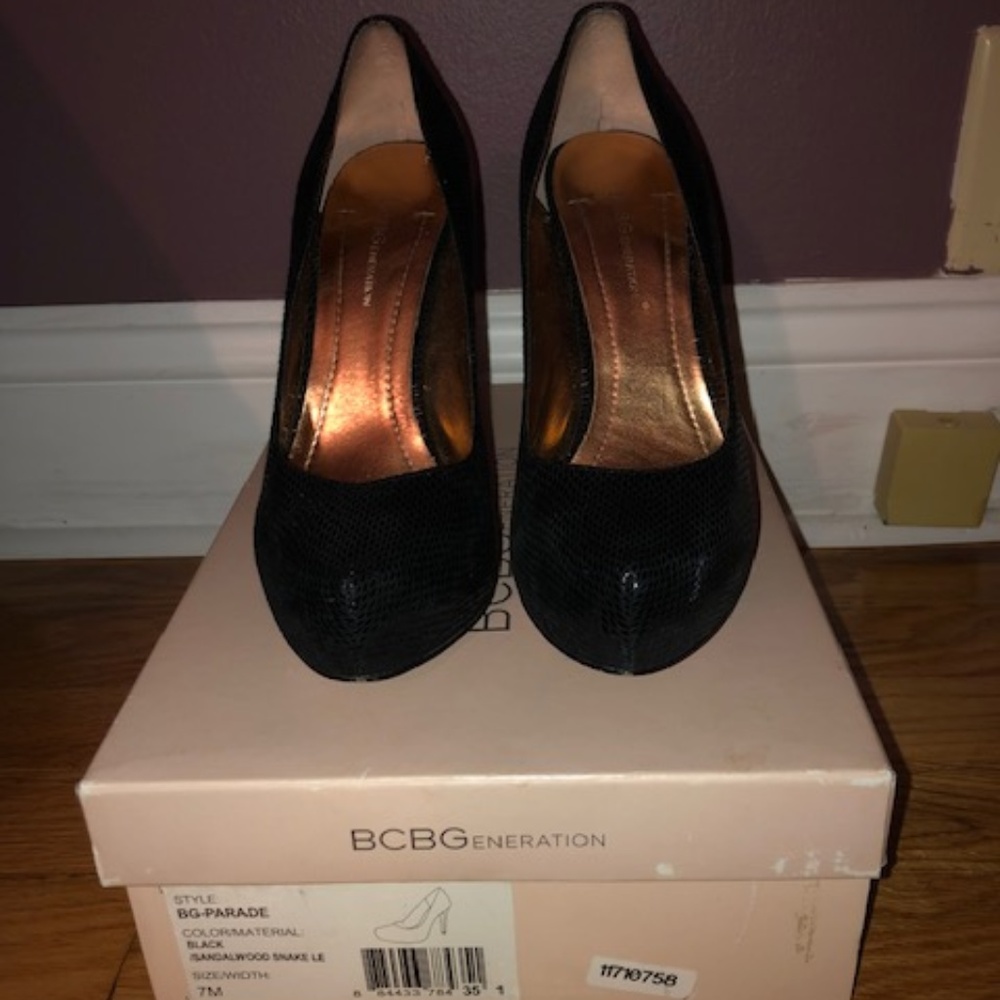 BGBGeneration black patent leather heels